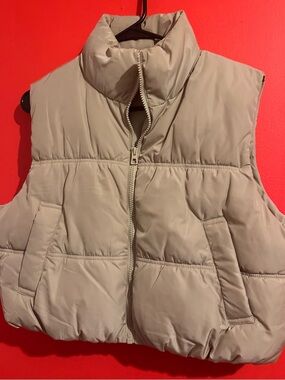 H&M Beige Quilted Puffer Vest
